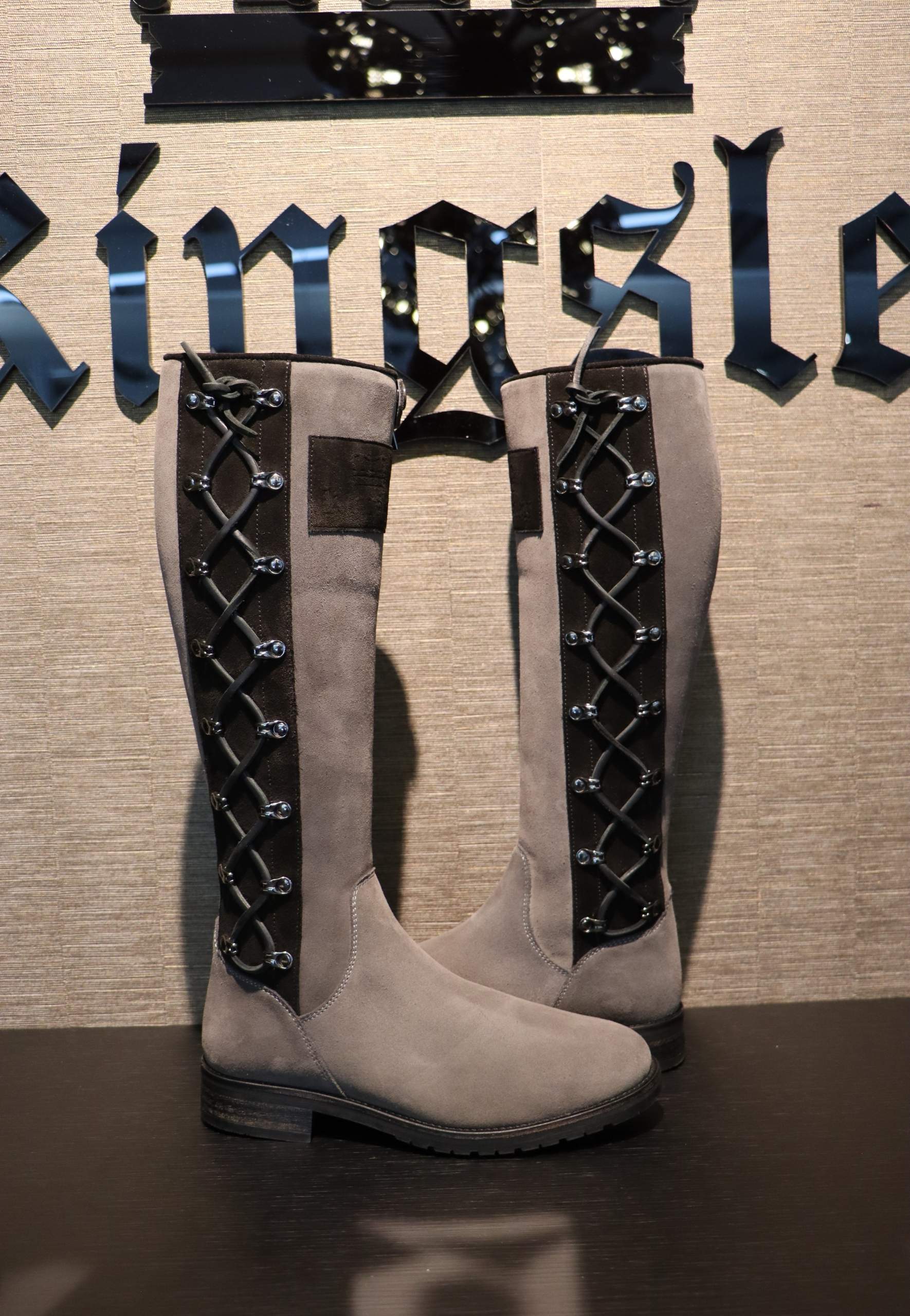 Kingsley Calgary 38 MA M